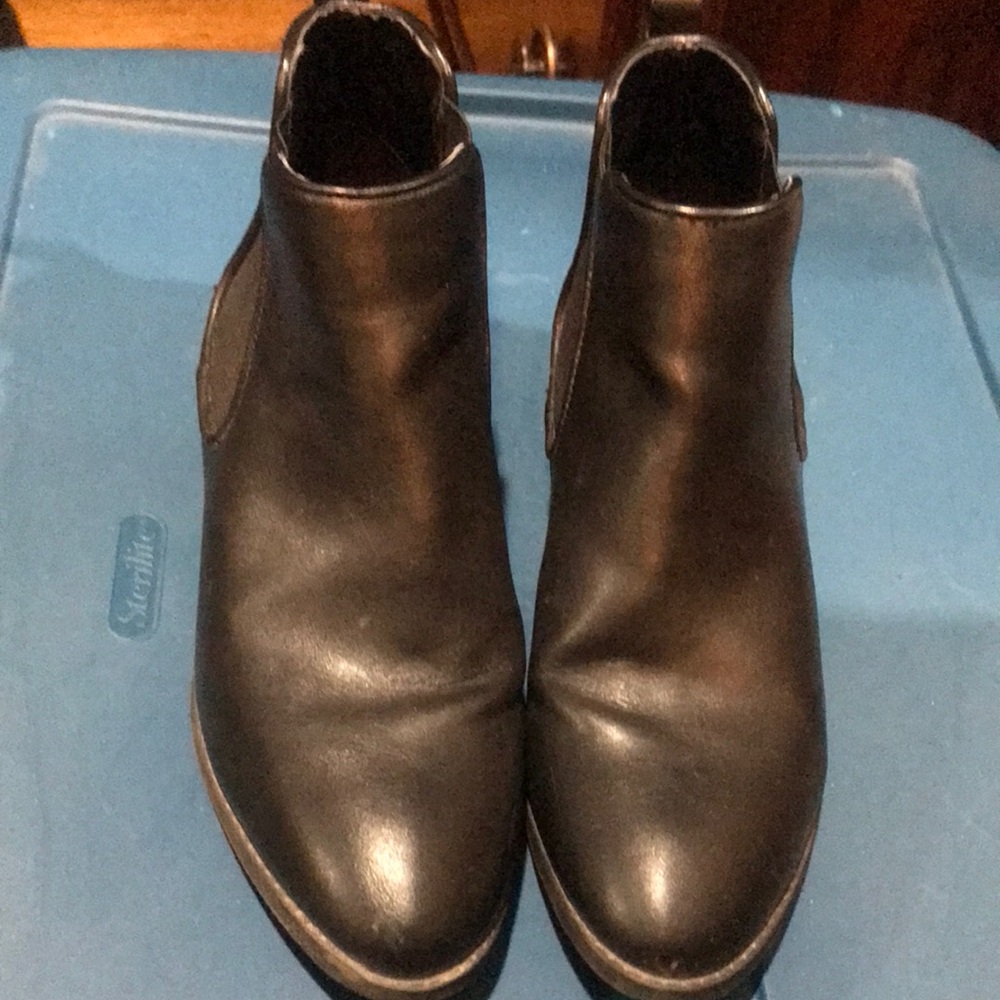Women’s Black Express Leather Shoes